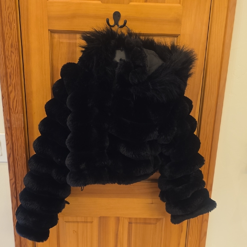 Black Faux Fur Cropped Jacket